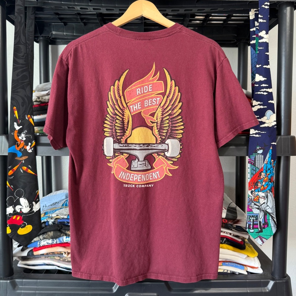 Y2K Burgundy Independent Truck Company Graphic T-Shirt Size Medium Light Marks